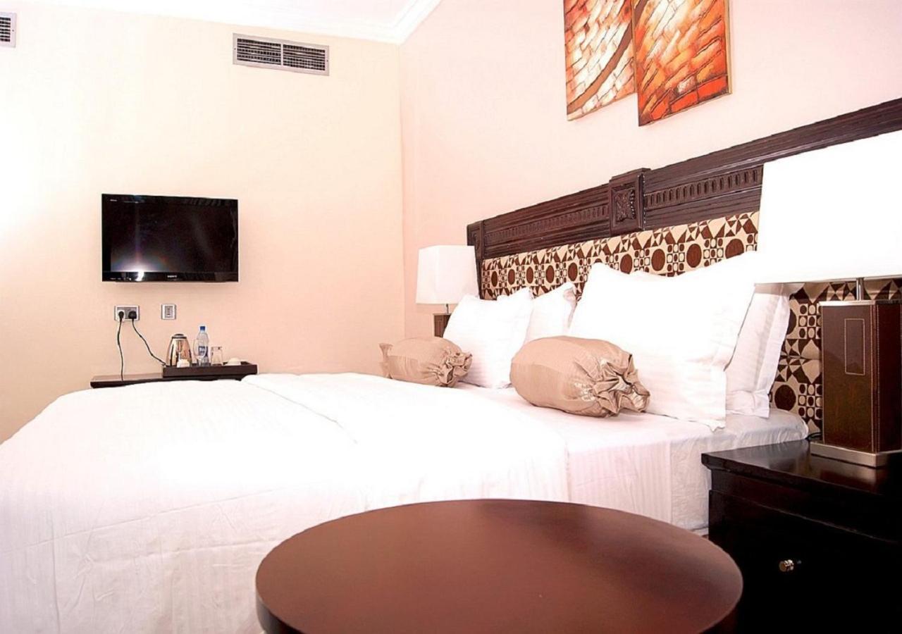 Exel Oriental Hotel & Suites Lagos Exterior photo