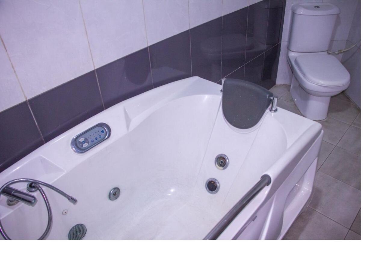 Exel Oriental Hotel & Suites Lagos Exterior photo